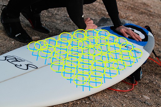 proper way to wax a surfboard